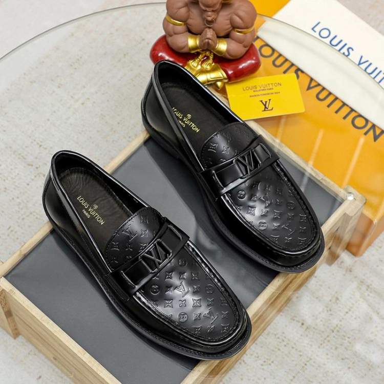 Picture of Louis Vuitton Shoes _SKULVsz38-45jyh050114844